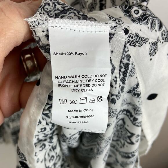 Suzanne Betro Sleeveless Ruffle Swing Dress Medium Black & White - Picture 8 of 8